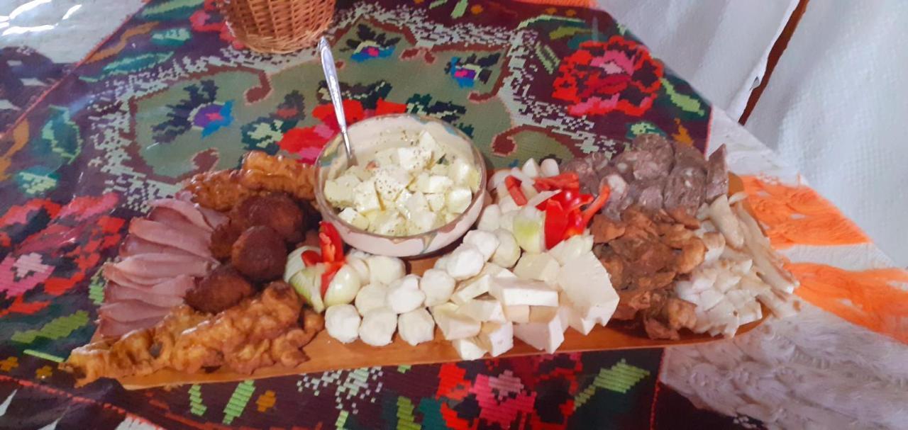 فيلا Casa De La Ferma Mariuca Berbesti المظهر الخارجي الصورة